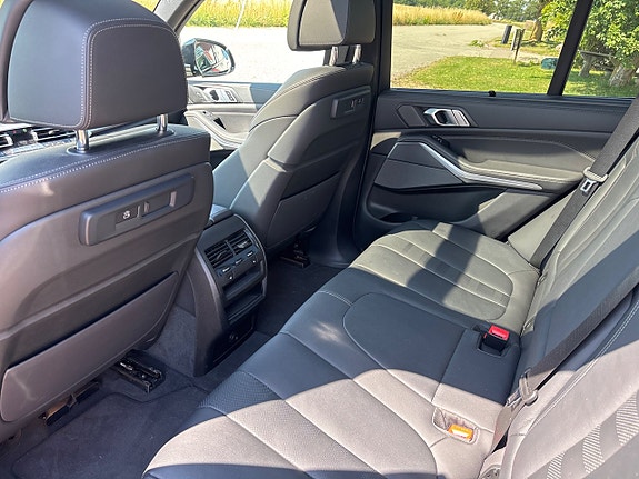 BMW X5 11 of 12