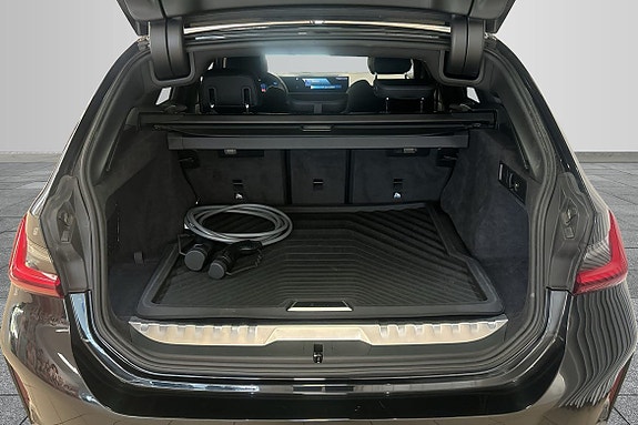 BMW 330e 9 of 16