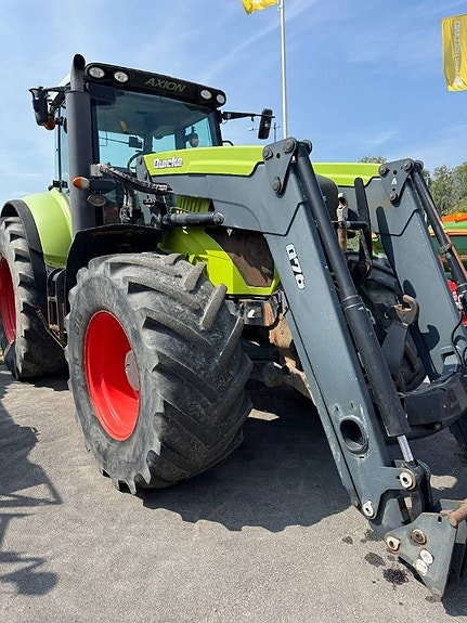 CLAAS Axion 850