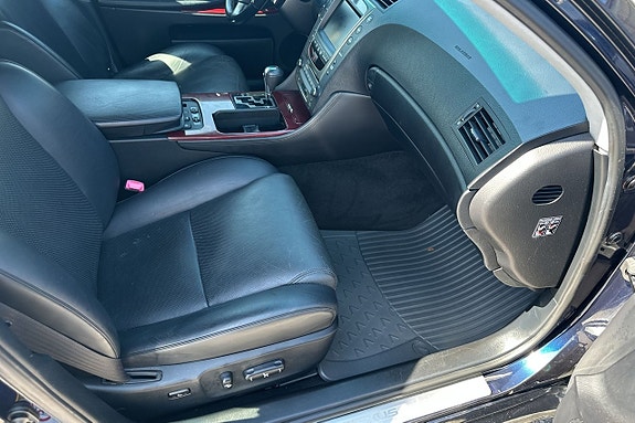 Lexus GS300 11 of 30