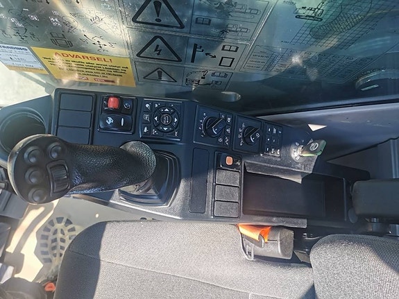 Volvo EC 300 EL 7 of 14