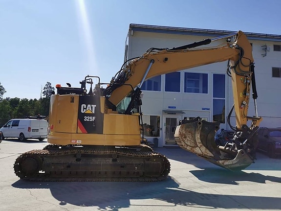 CAT 325 FL CR 4 of 14