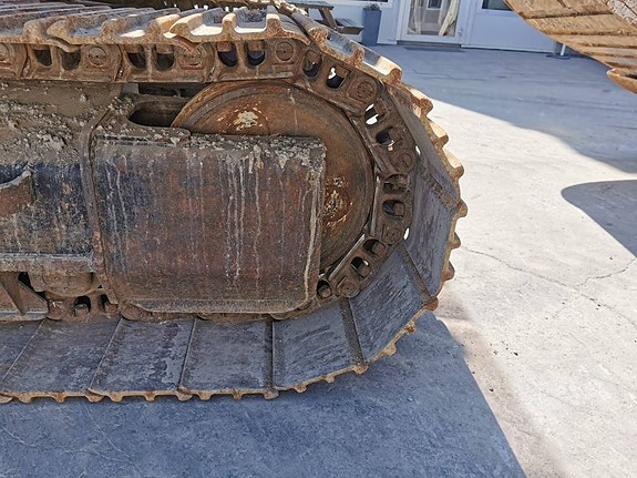 CAT 325 FL CR 12 of 14