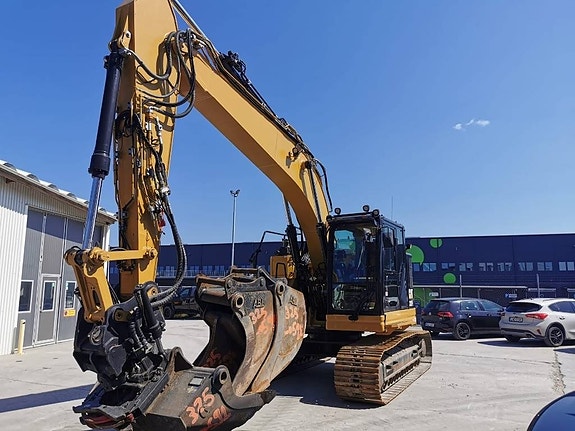 CAT 325 FL CR 10 of 14