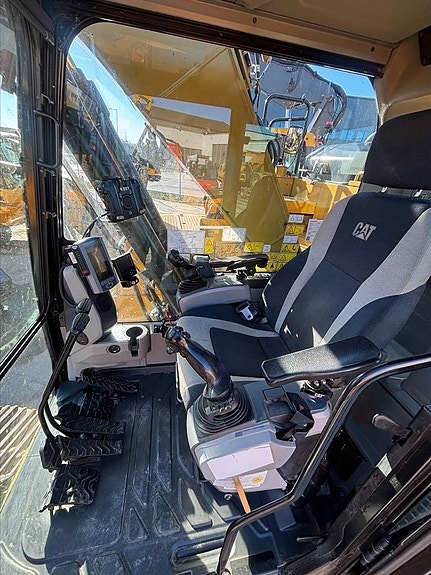 CAT 325 FL CR 11 of 14
