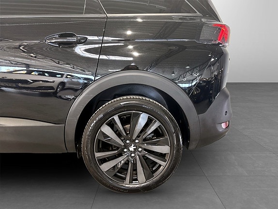 Peugeot 5008 14 of 15