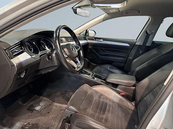 Volkswagen Passat 7 of 22