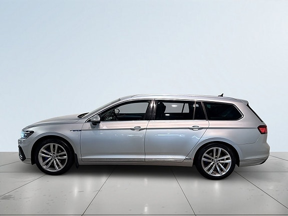 Volkswagen Passat 4 of 5