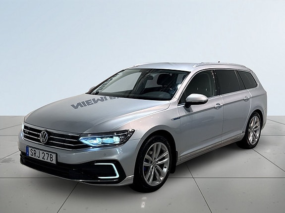 Volkswagen Passat 16 of 22