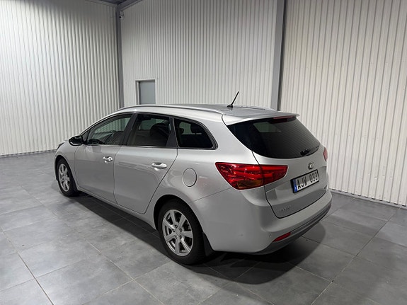 Kia Ceed 2 of 16