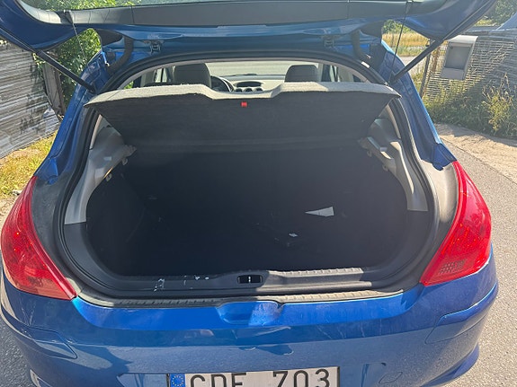 Peugeot 308 5 of 5