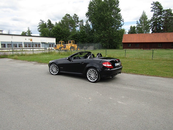 Mercedes-Benz SLK200 11 of 18
