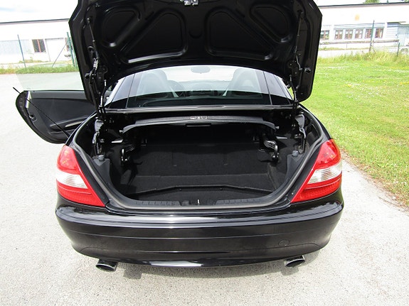 Mercedes-Benz SLK200 15 of 18