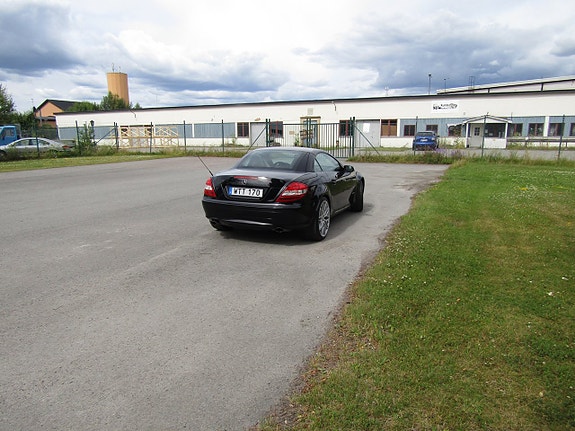 Mercedes-Benz SLK200 6 of 18
