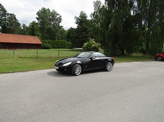 Mercedes-Benz SLK200 2 of 5