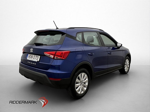 Seat Arona 8 of 30