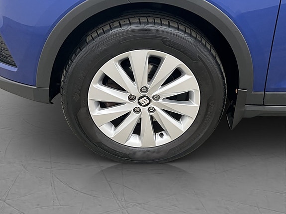 Seat Arona 27 of 30
