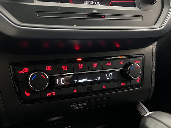 Seat Arona 21 of 30