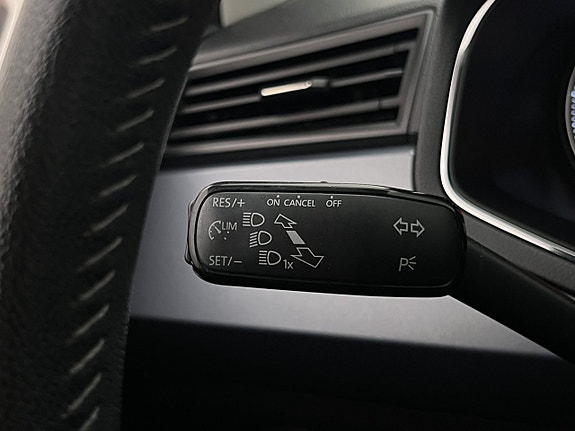 Seat Arona 16 of 30