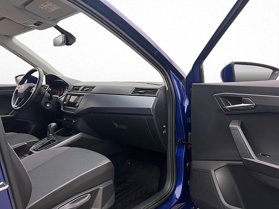 Seat Arona 24 of 30