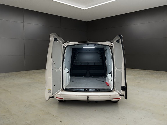 Volkswagen Caddy Maxi 11 of 30
