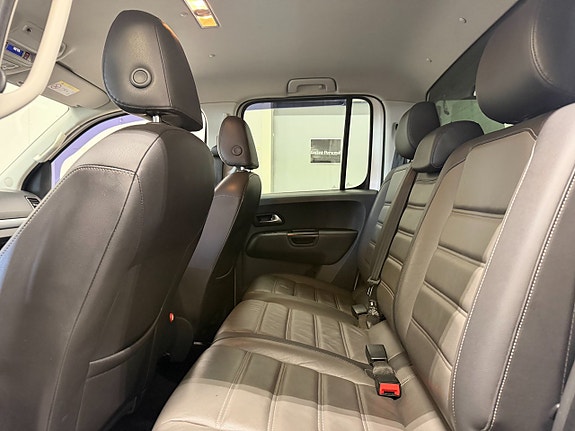 Volkswagen Amarok 21 of 30