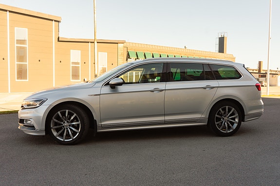 Volkswagen Passat 5 of 12