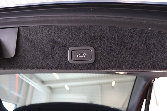 Volvo XC60 22 of 27
