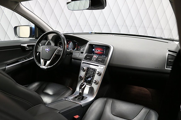 Volvo XC60 7 of 27