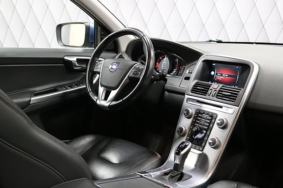 Volvo XC60 24 of 27