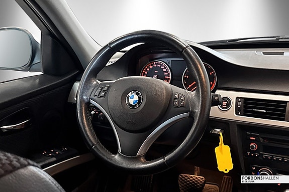 BMW 320d 16 of 25