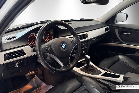 BMW 320d 12 of 25