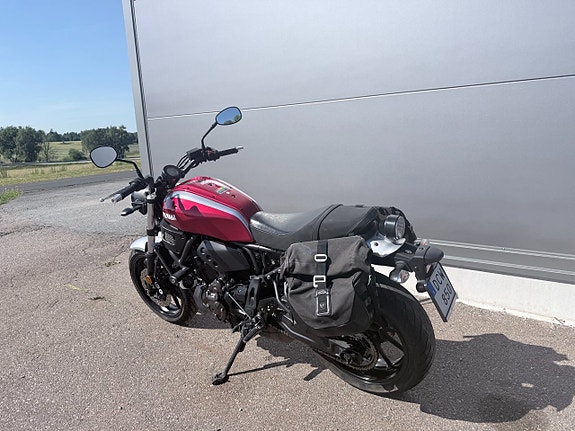 Yamaha XSR700 6 of 9