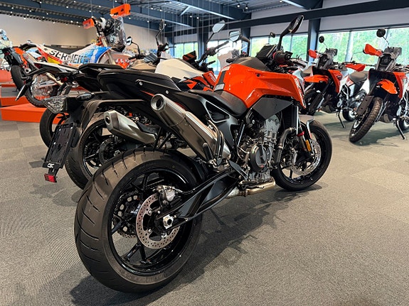 KTM 790 DUKE L 3 of 5