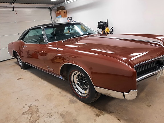 Buick Riviera 10 of 10