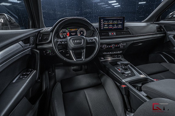 Audi Q5 9 of 17