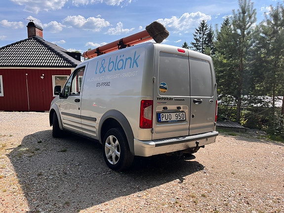Ford Transit Connect 4 of 5
