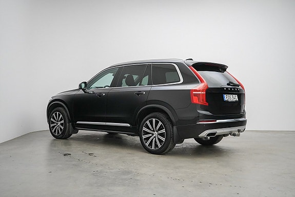Volvo XC90 4 of 5