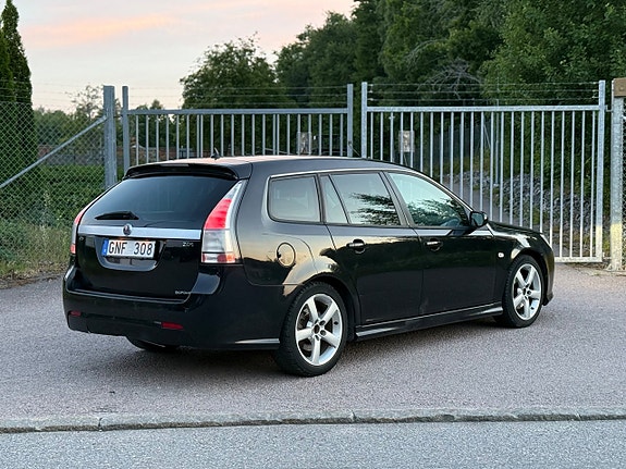 Saab 9-3 2 of 5