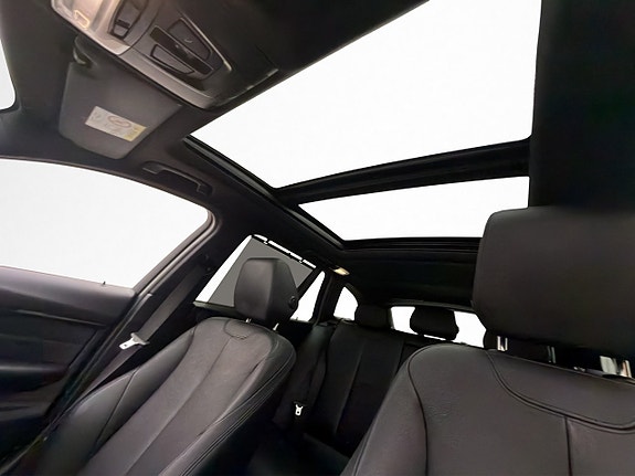 BMW 320 15 of 30