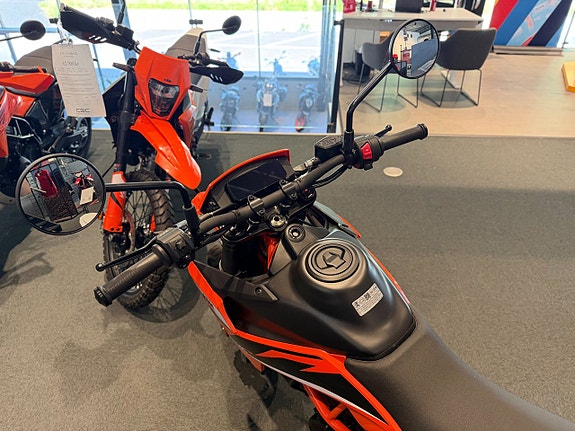 KTM 125 SMC R 0% ränta 38mån 5 of 5