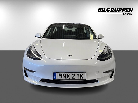Tesla Model 3 2 of 5