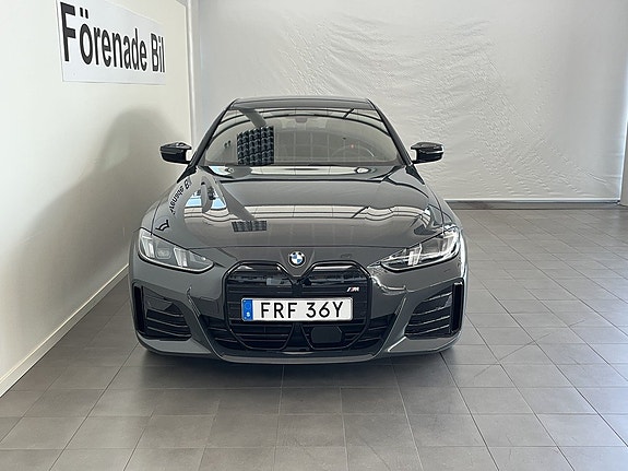 BMW i4 2 of 5