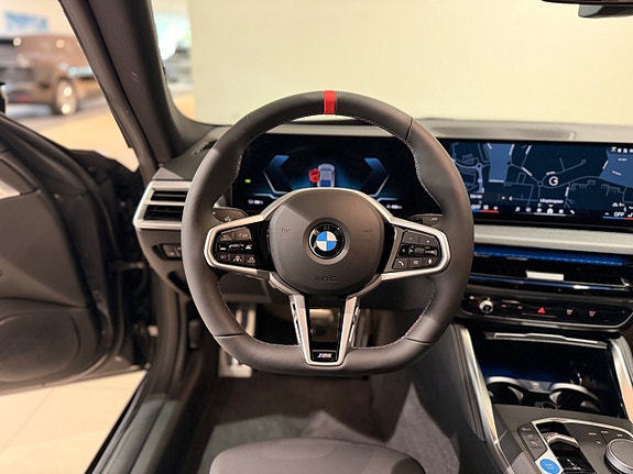 BMW i4 8 of 13
