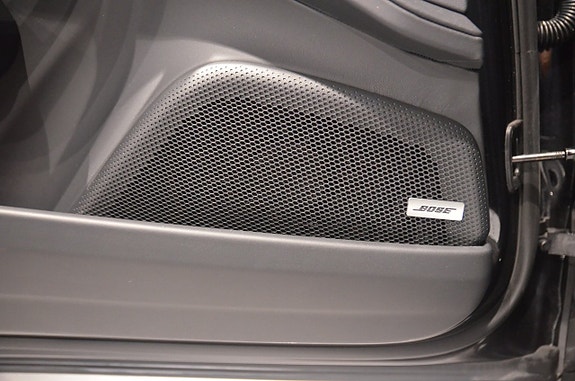 Porsche Panamera 4 18 of 20