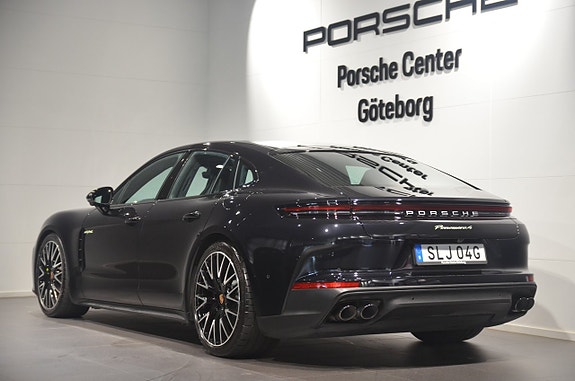 Porsche Panamera 4 6 of 20