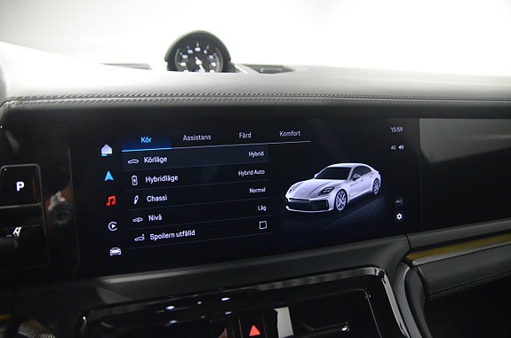 Porsche Panamera 4 17 of 20