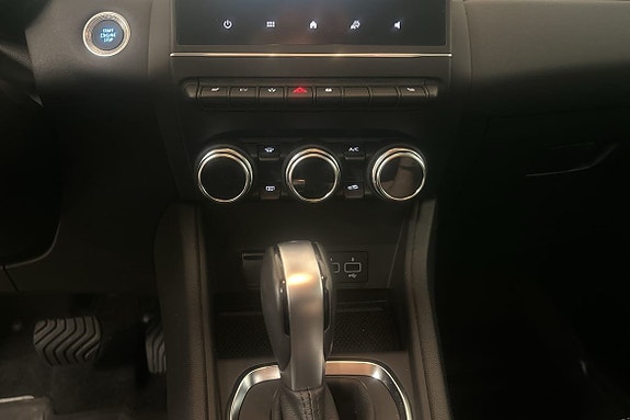 Renault Captur 15 of 15