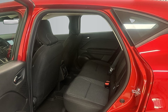 Renault Captur 11 of 15