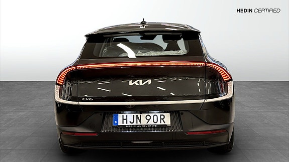 Kia EV6 7 of 11